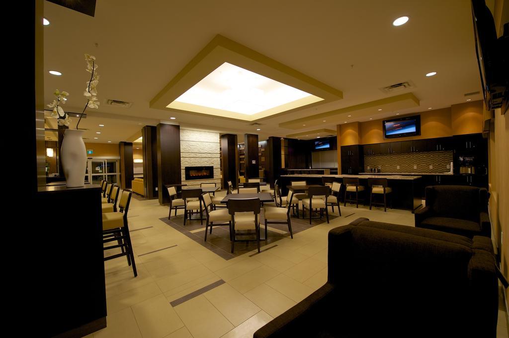 Days Inn & Suites By Wyndham Winnipeg Airport Manitoba Eksteriør billede